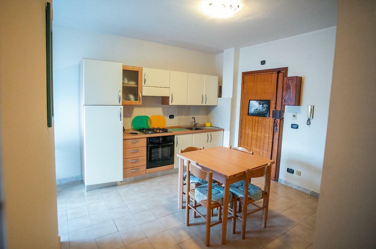 Appartamento Don Minzoni Scalea Exteriér fotografie