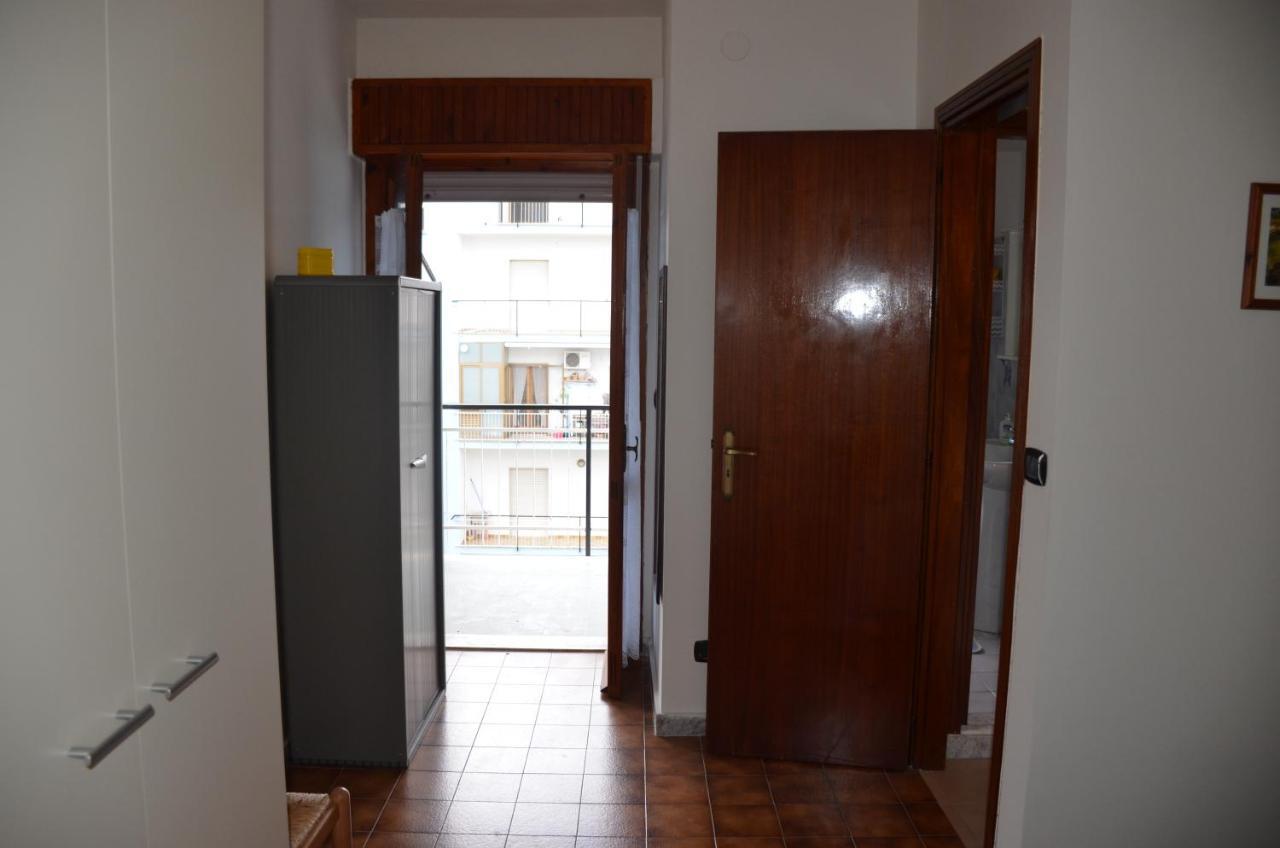 Appartamento Don Minzoni Scalea Exteriér fotografie